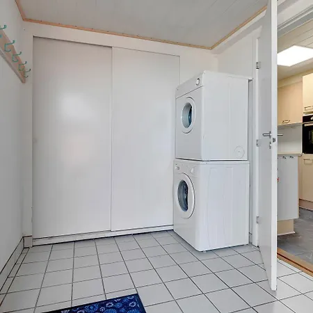 בית נופש I Stor Og Rummeligt Med God Plads Til Hele Familien Sj673